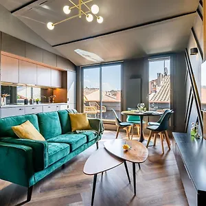 Loft En - Duplex Terrasse Coeur Historique Avec Vue Dégagée&parking Souterrain Offert La Ciotat